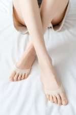 FEETLY SOHLEN