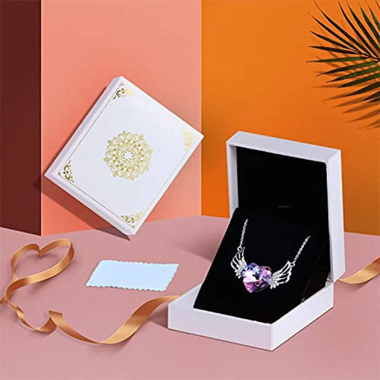 Diamonds Crystal Pendant Necklace