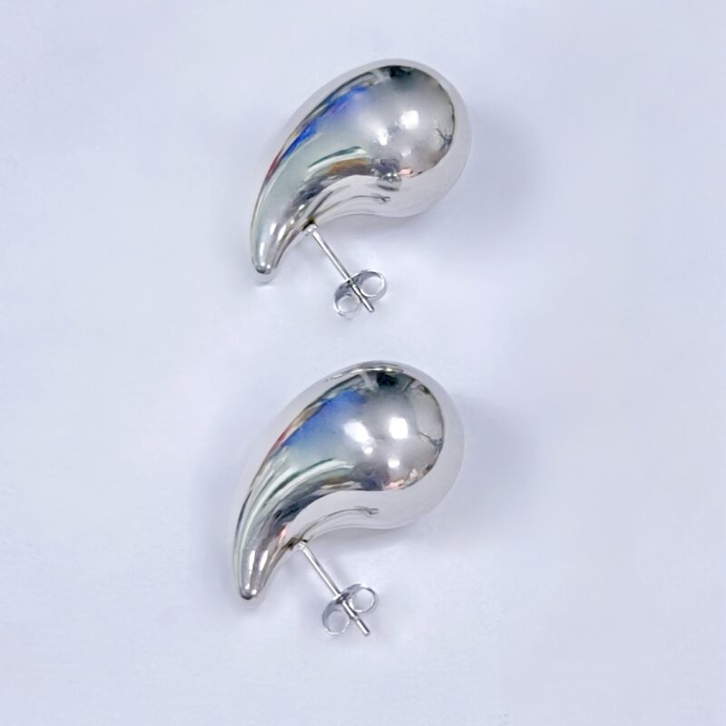 Lightweight Water Drop Earrings