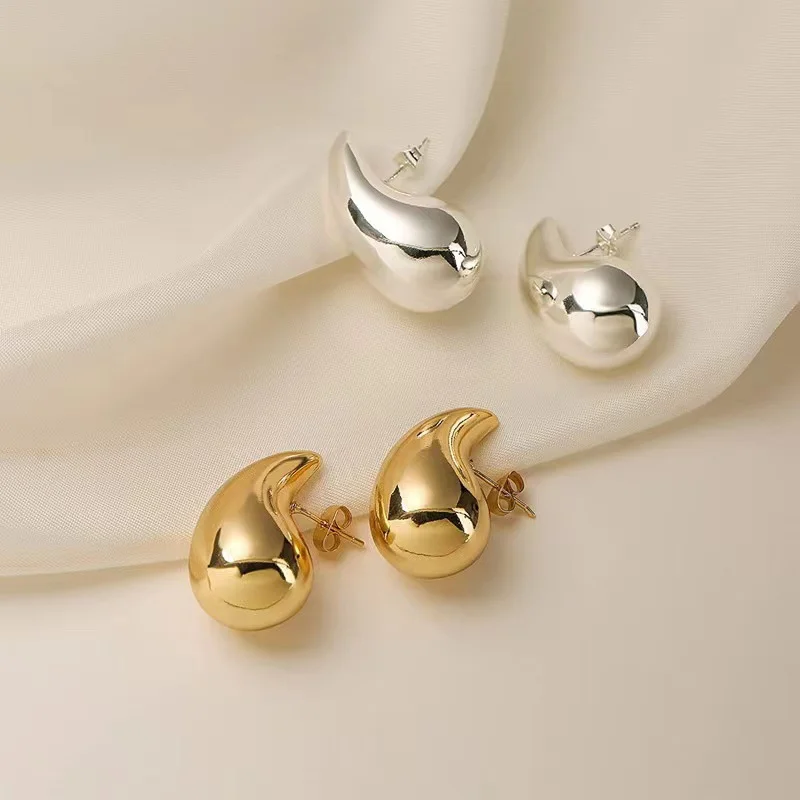 Lightweight Water Drop Earrings
